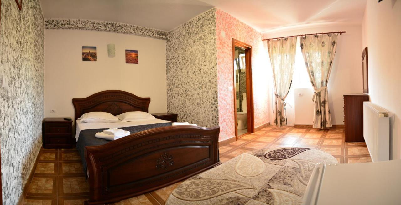 La Mateo Hotel Călimăneşti Екстериор снимка