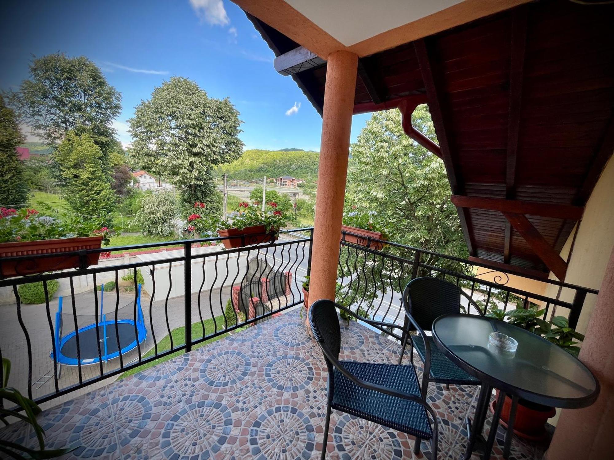 La Mateo Hotel Călimăneşti Екстериор снимка